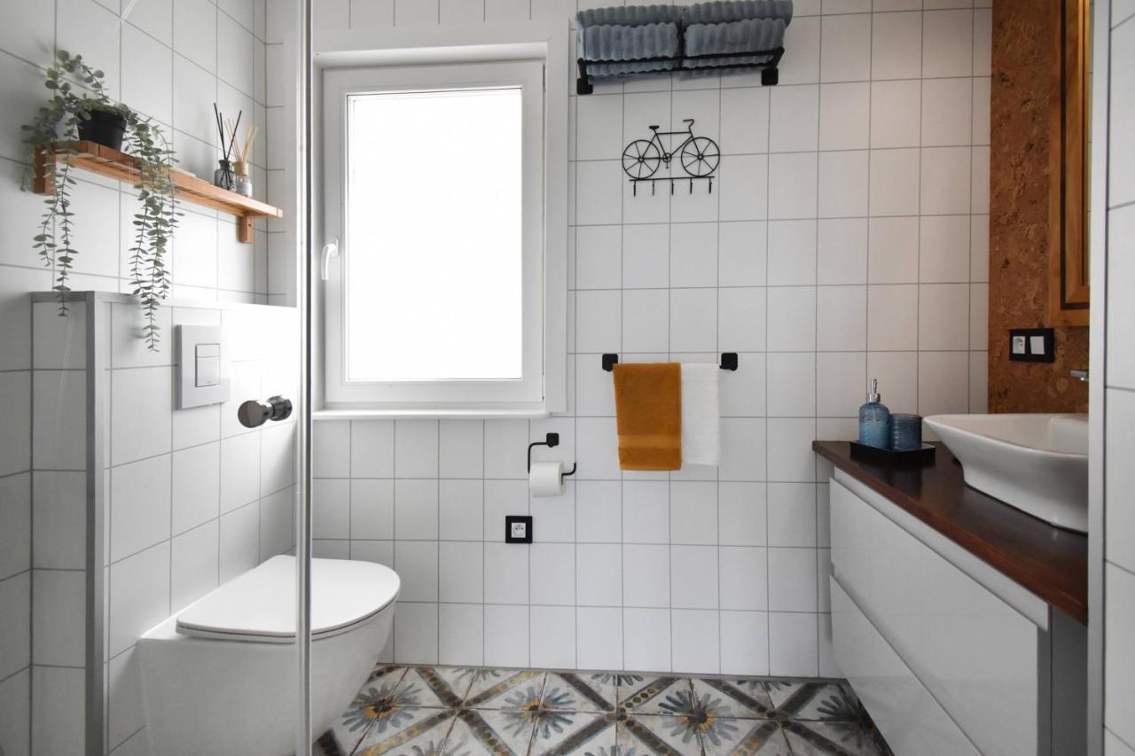 Dadaj Park Home Biskupiec  Eksteriør bilde